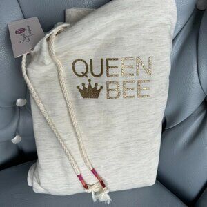 BNWT Cream & Gold Queen Bee lounge set Sz XL